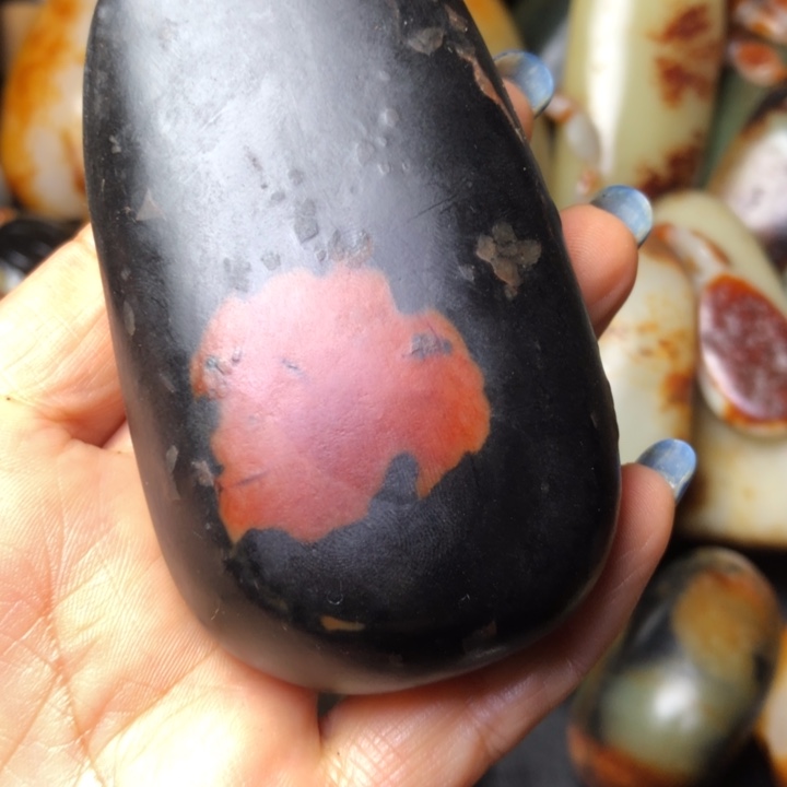 M***G和田玉未镶嵌珠宝奇石