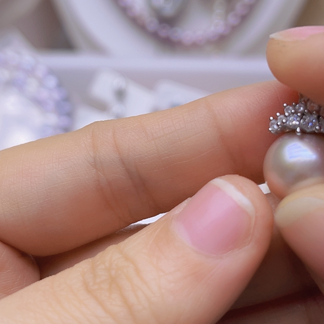 吊坠或者耳钉未镶嵌淡水珍珠