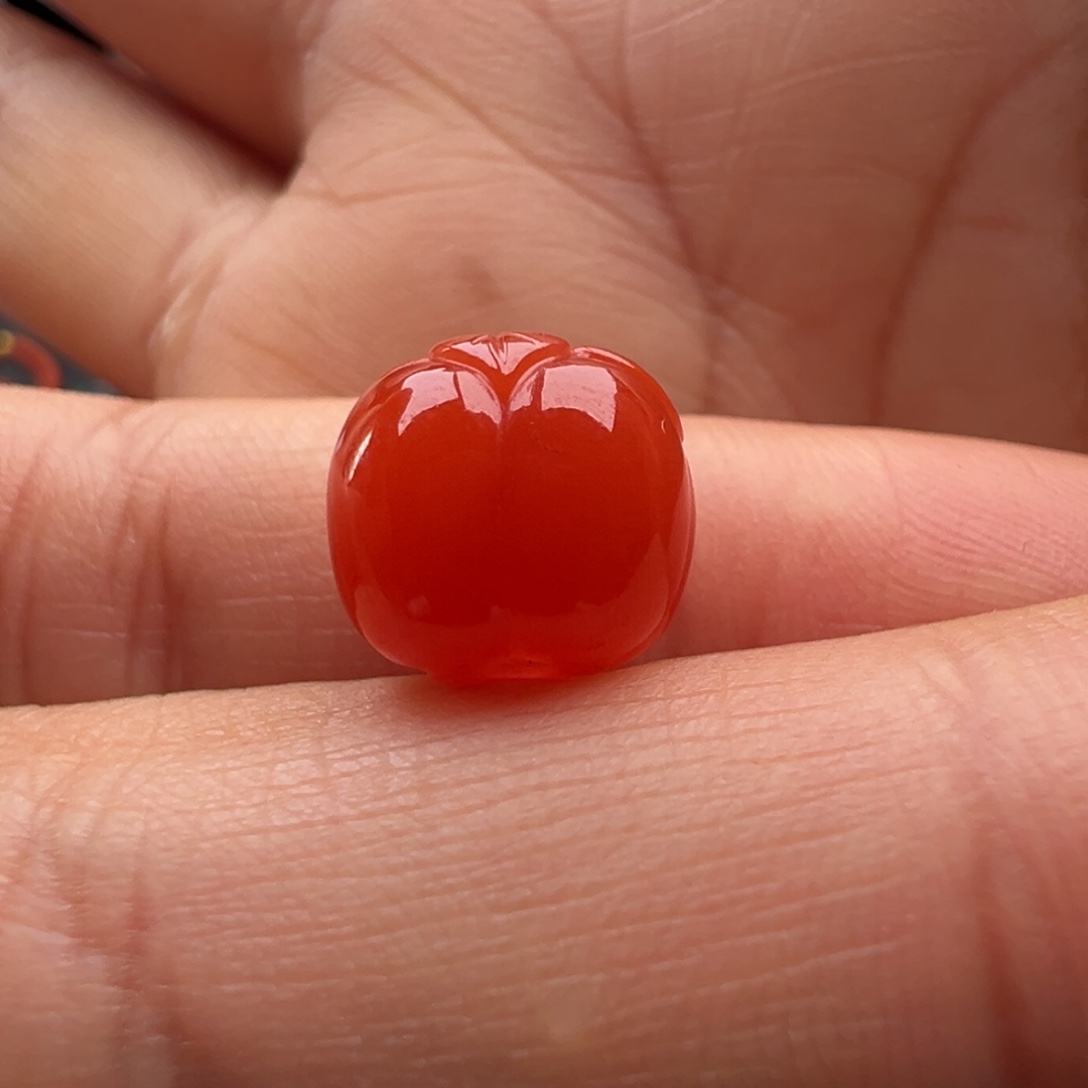 冷****南红玛瑙未镶嵌南瓜10.6