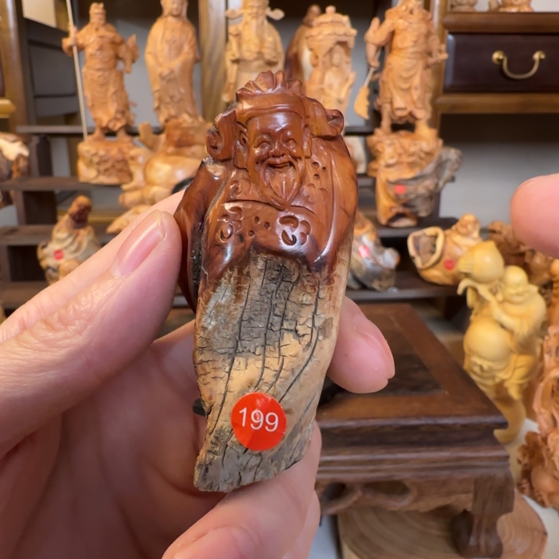 崖柏小木匠艺雕一物一拍