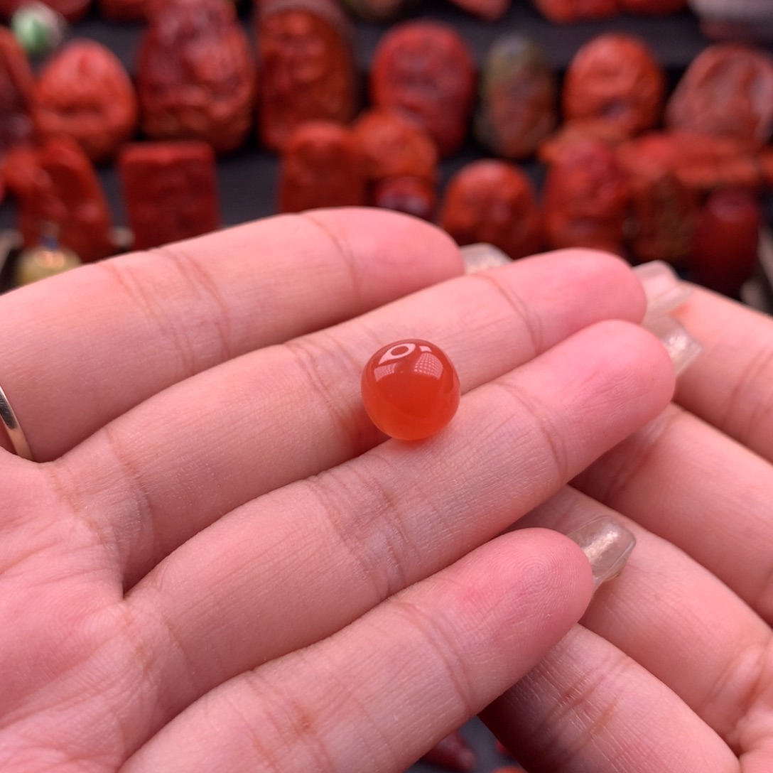 南红玛瑙南红保山老型单珠10mm未镶嵌小*顾