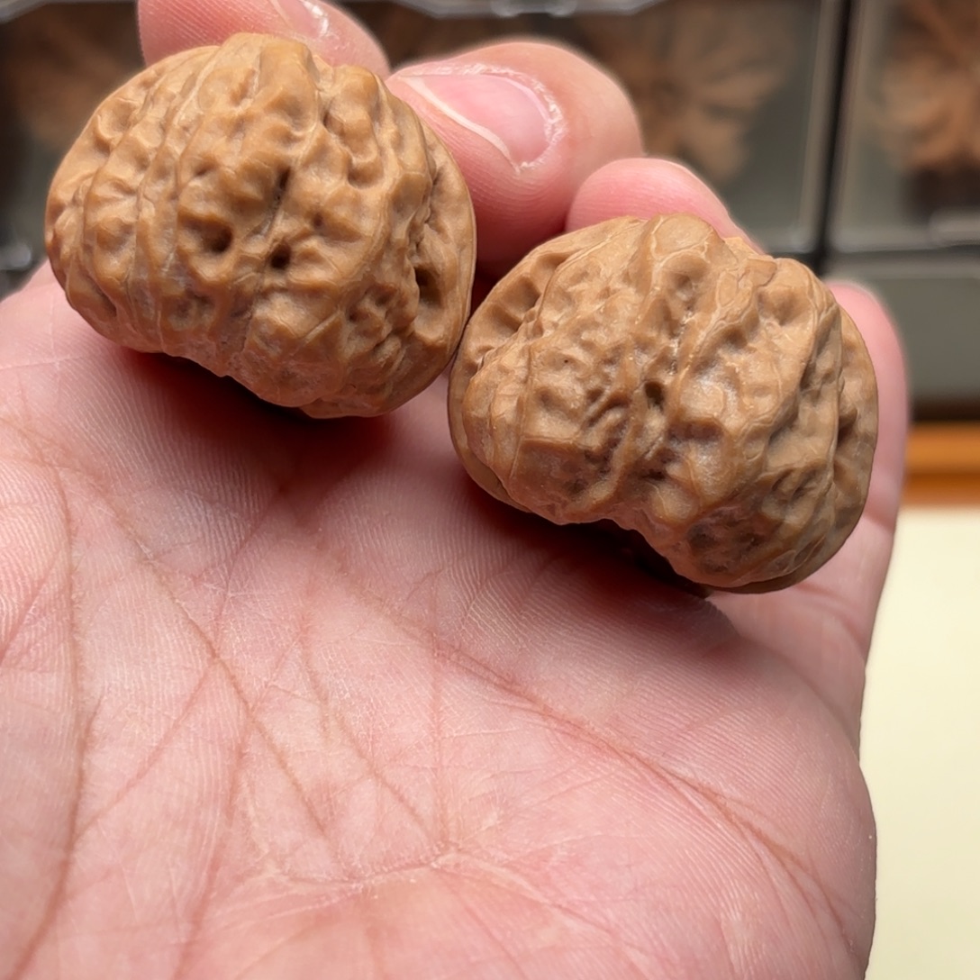 文玩核桃把件蛤蟆头