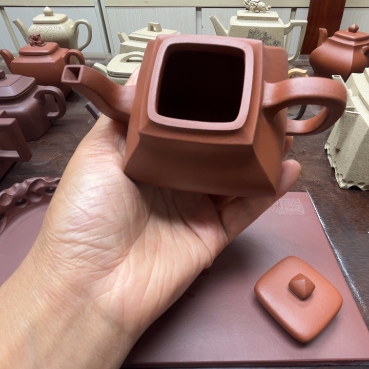 茶壶紫砂籀*堂朱泥微瑕200c c