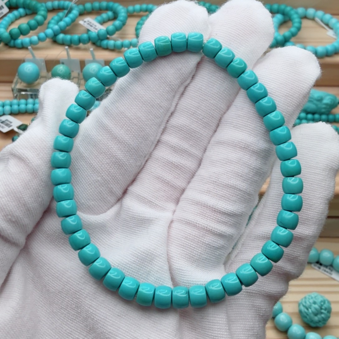 绿松石未镶嵌珠宝奇石