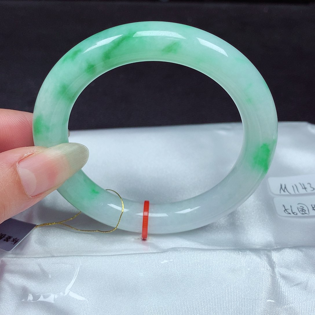 未镶嵌手镯翡翠56圆条373