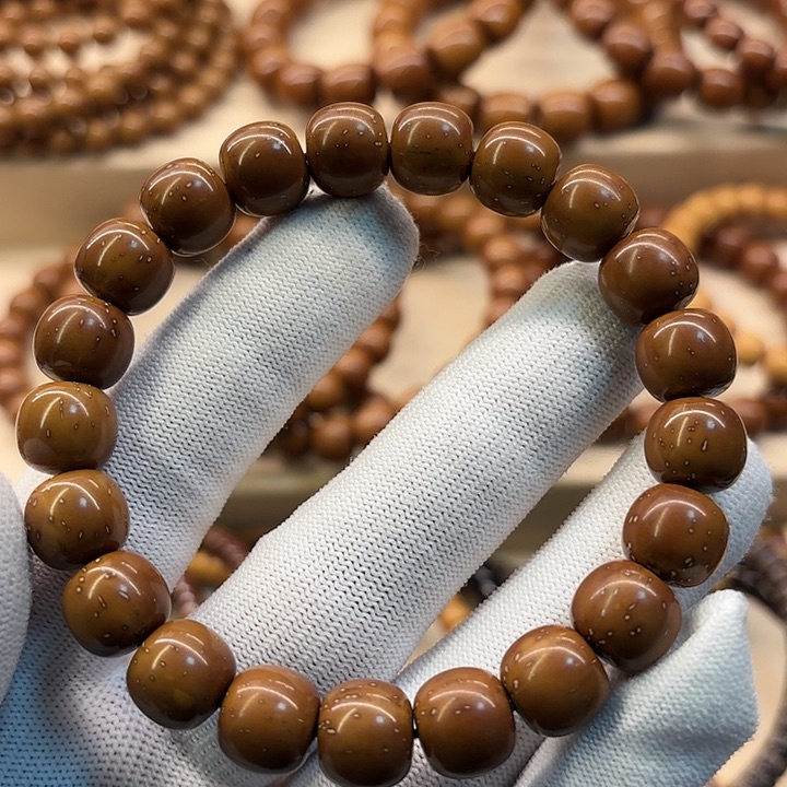 紫金鼠手串、***虞紫金鼠实心