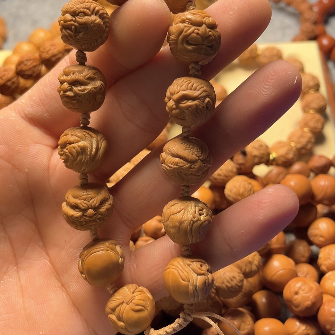 猴头核桃雕刻十二生肖恶僧