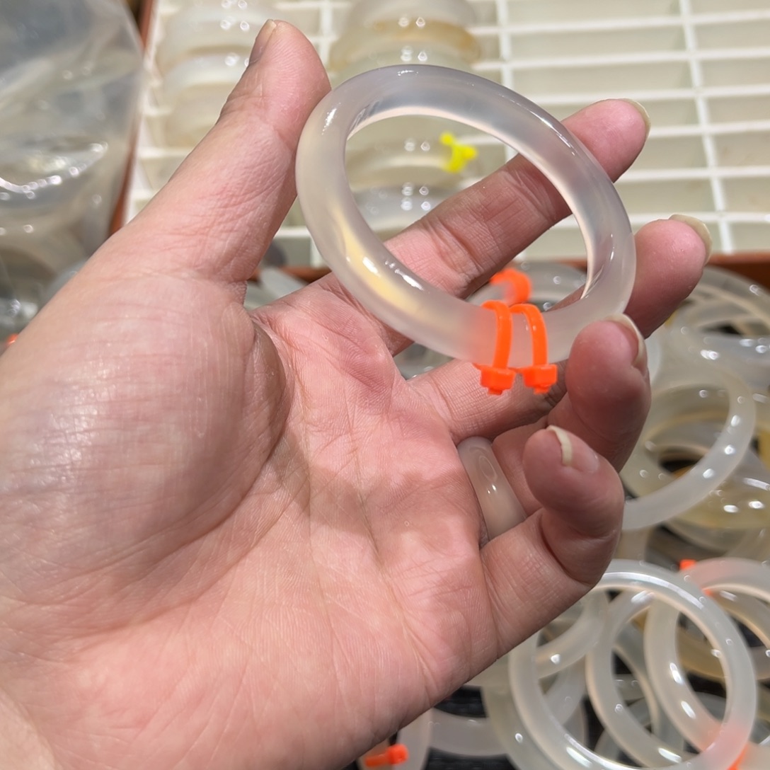 玛瑙/玉髓未镶嵌手镯5455圈有包容20