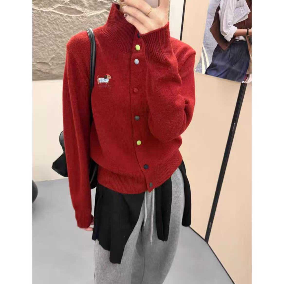 丽姐家~彩扣红针织时尚百搭宽松圆领秋冬上衣861