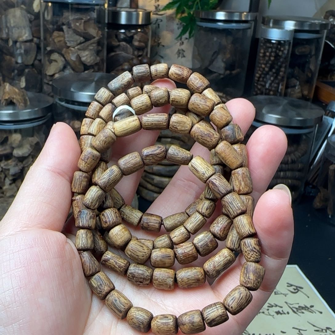 沉香沉香碎屑奇楠淳化料随型桶珠多样发一条