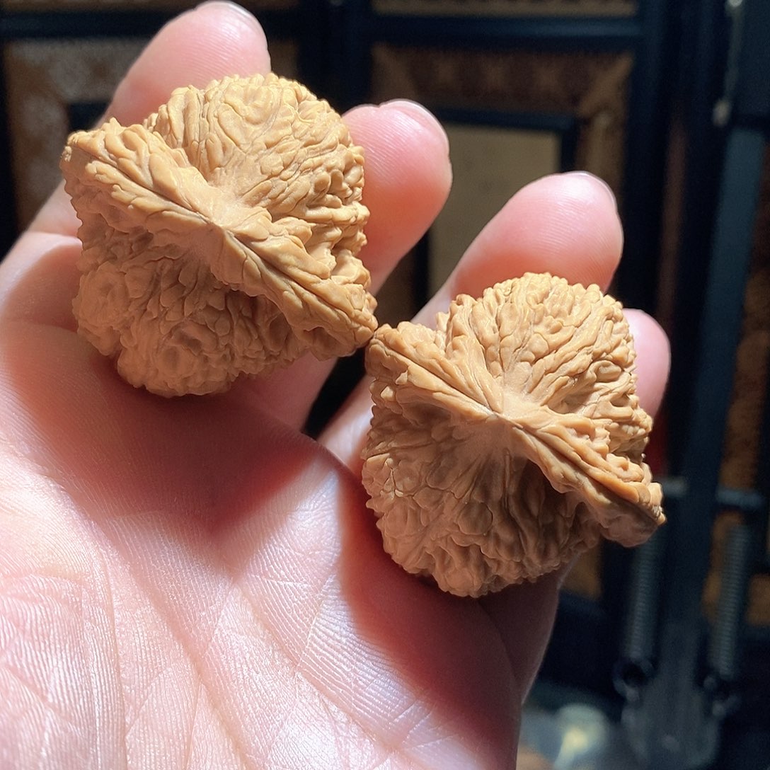 文玩核桃把件42南疆石全品