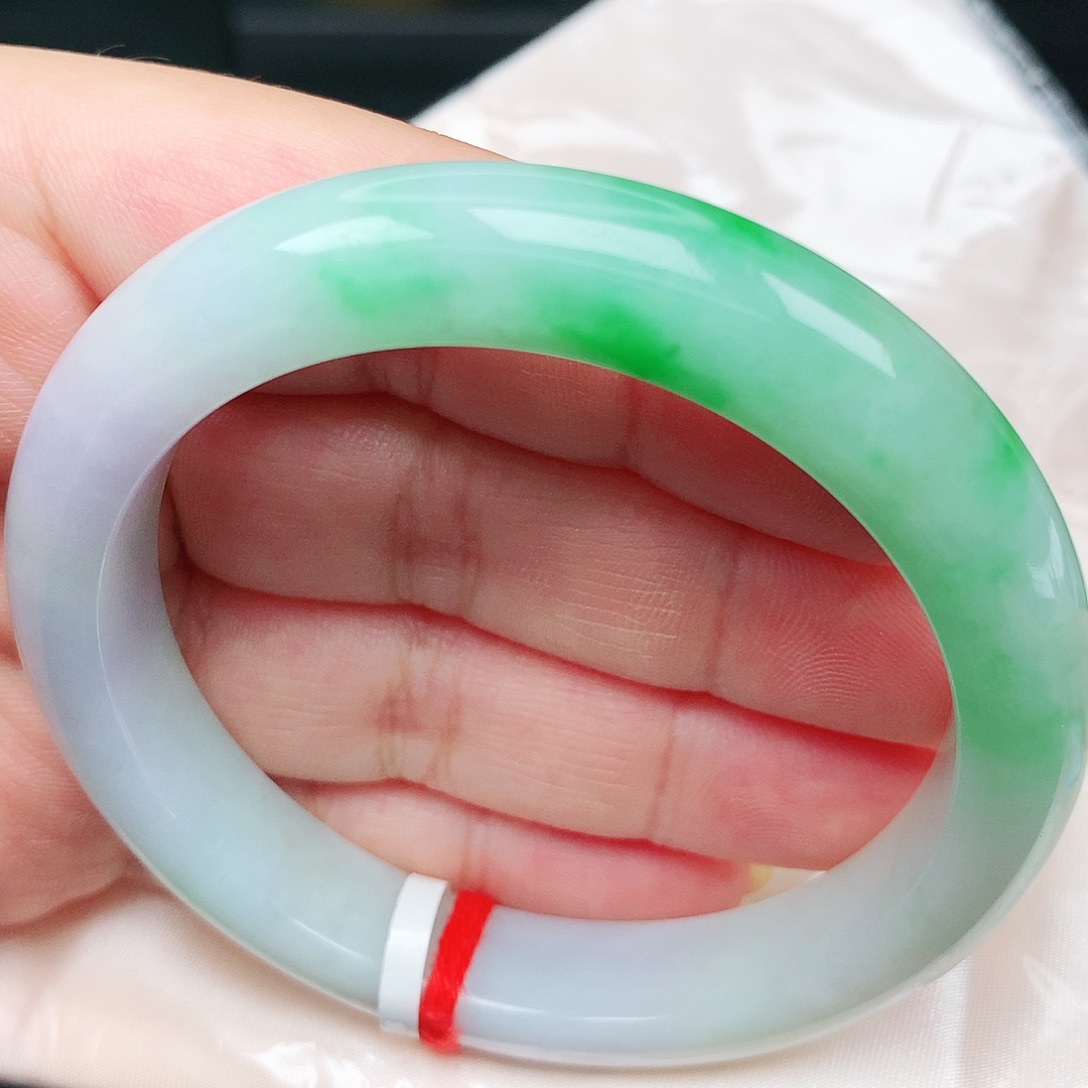 未镶嵌手镯翡翠8阳绿性价比超高