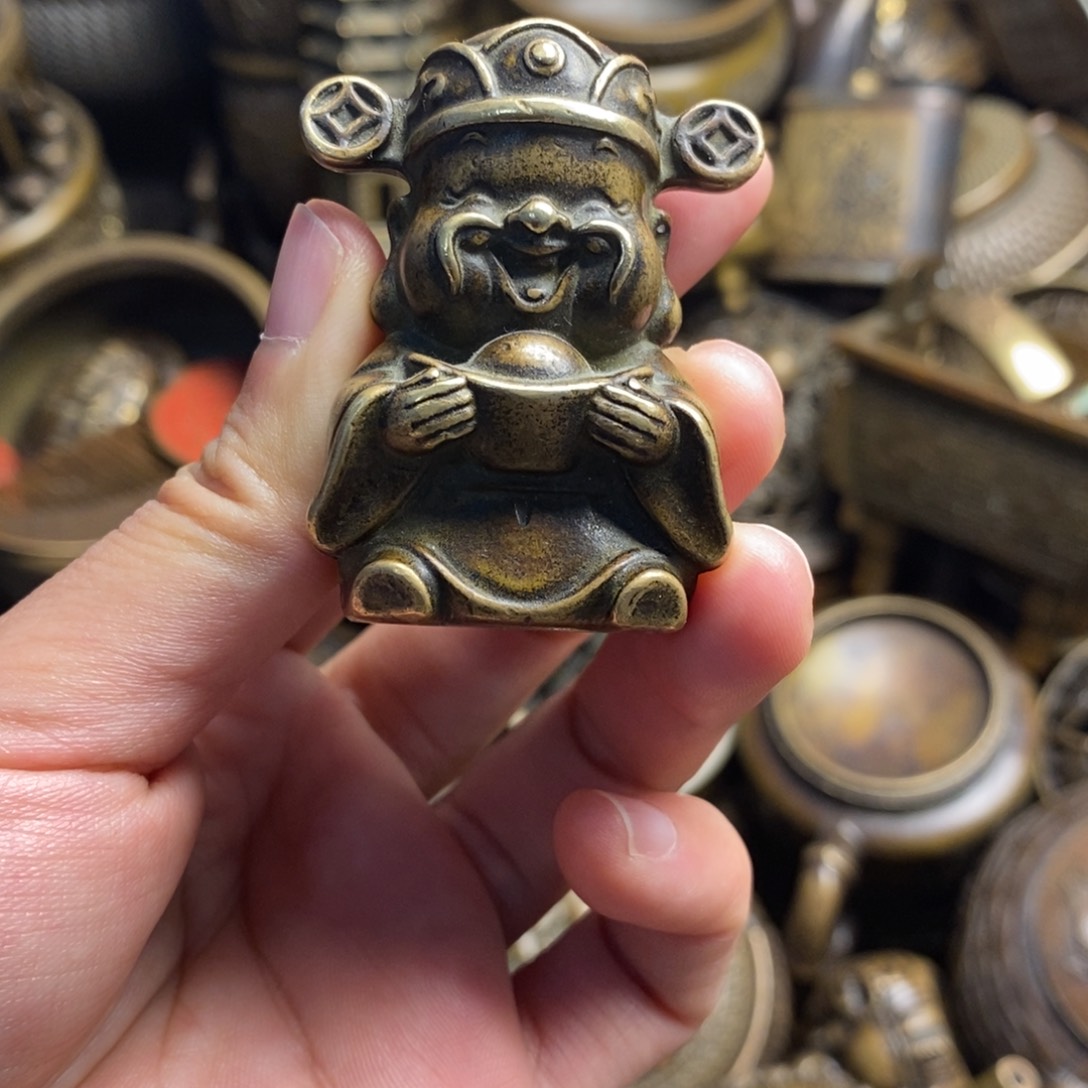 精美铜器做工精良