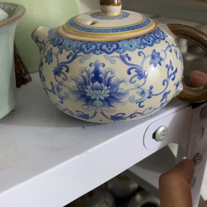 陶瓷艺术品及陶瓷壶