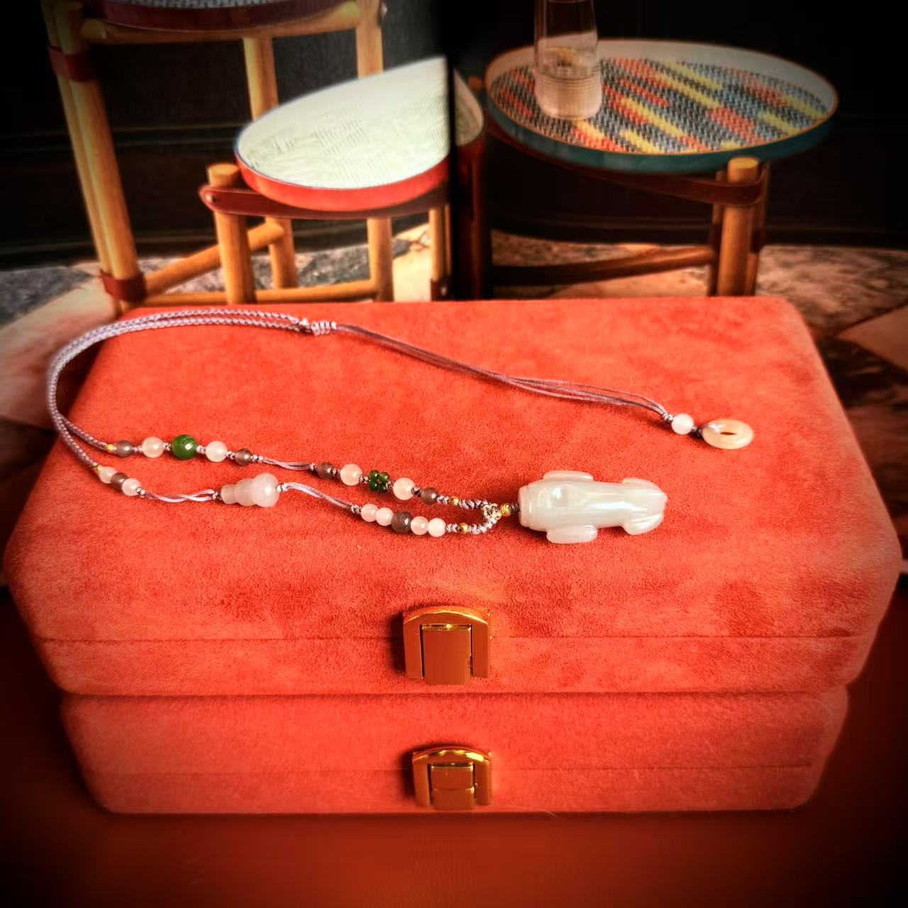 壹屿珠宝     811008      和田玉典藏级颈饰      