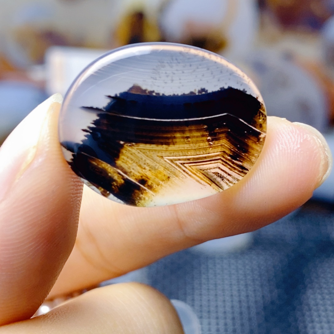 玛瑙/玉髓未镶嵌珠宝奇石