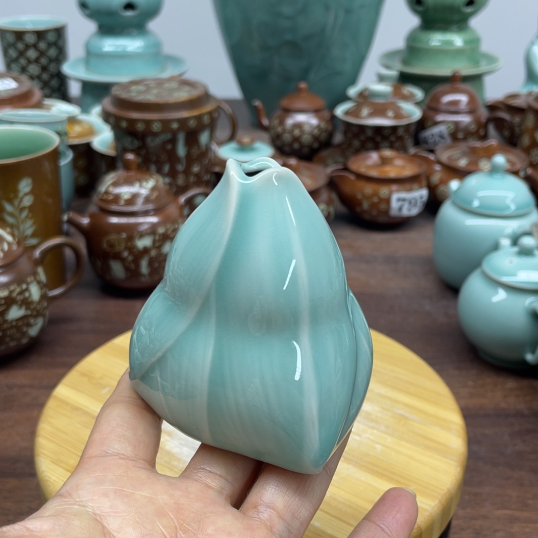 微瑕特价青瓷青瓷