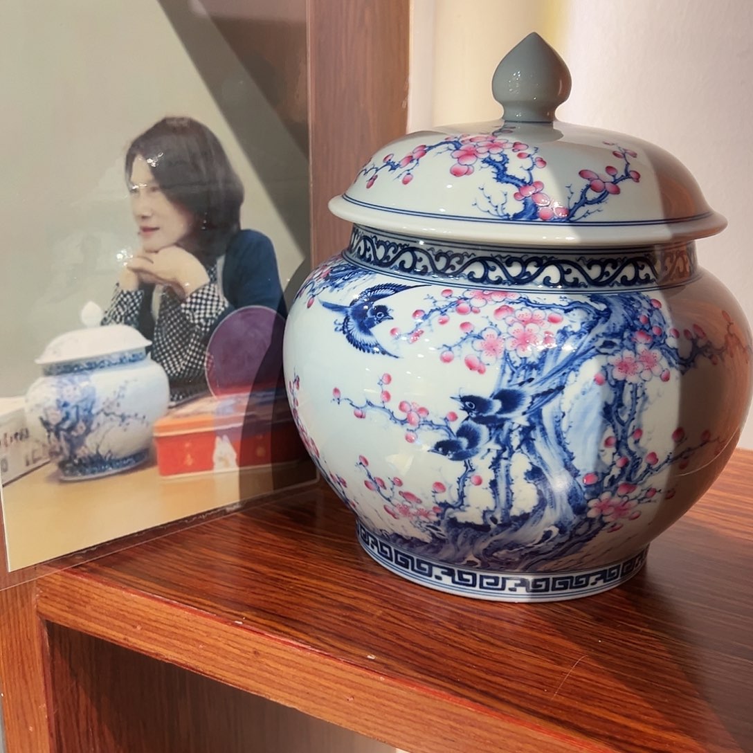 钟家窑柴窑斗彩茶叶罐