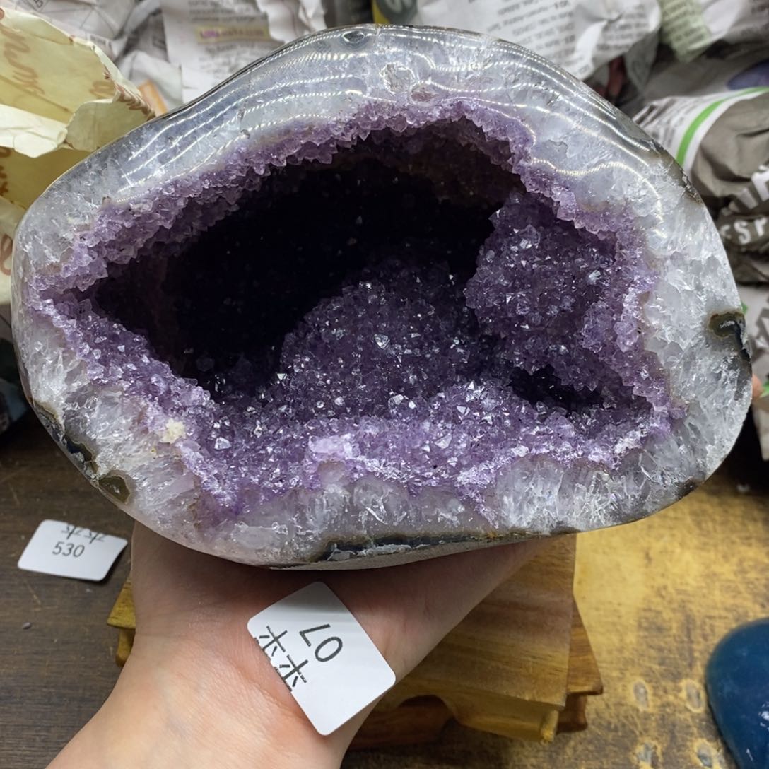 紫晶乌拉圭未镶嵌