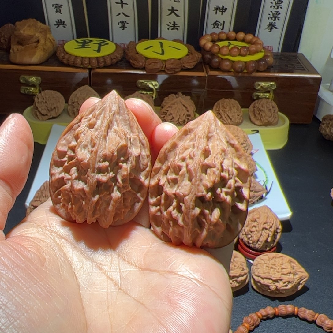 把件文玩核桃常*战天鸡心
