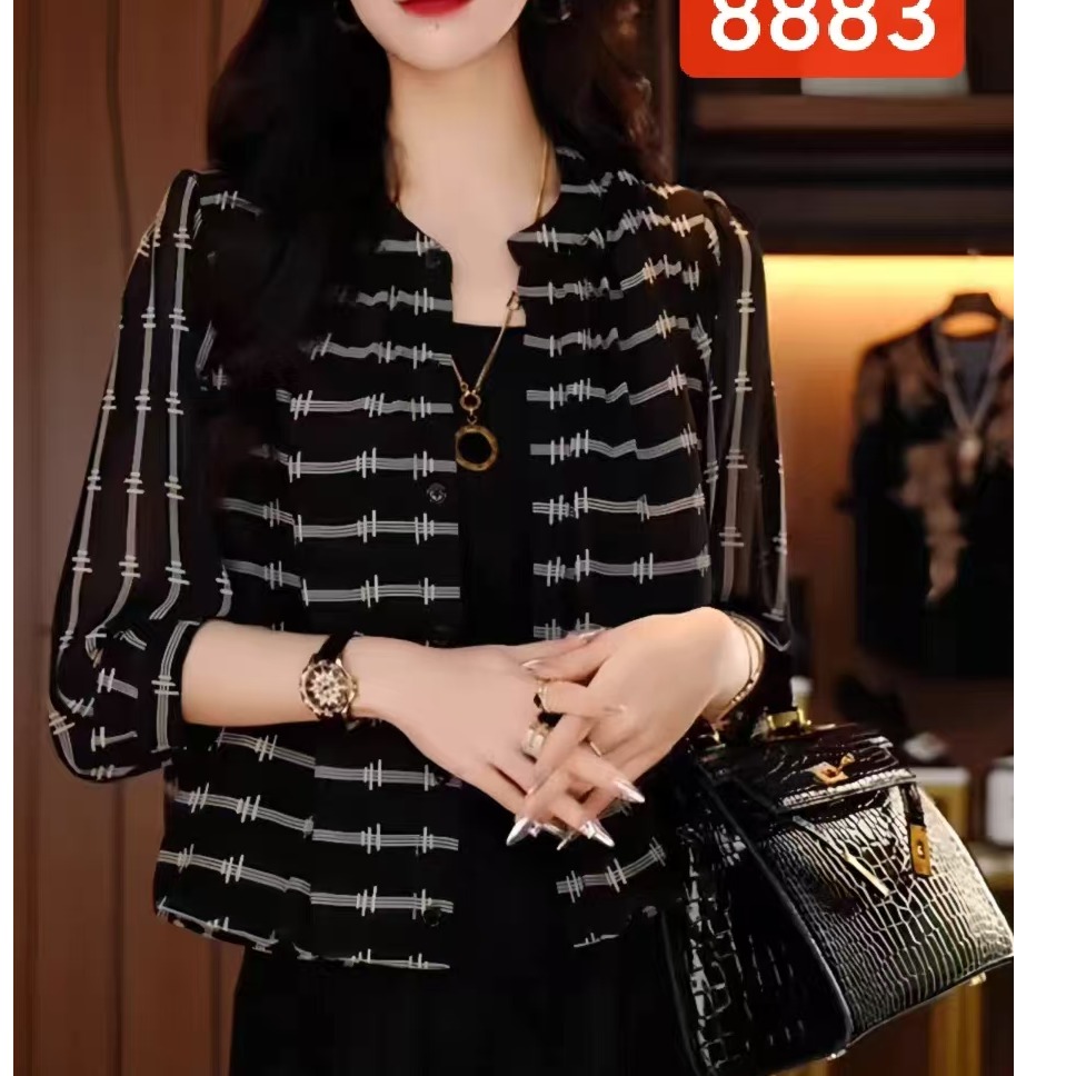 8883-20新款女士小衫