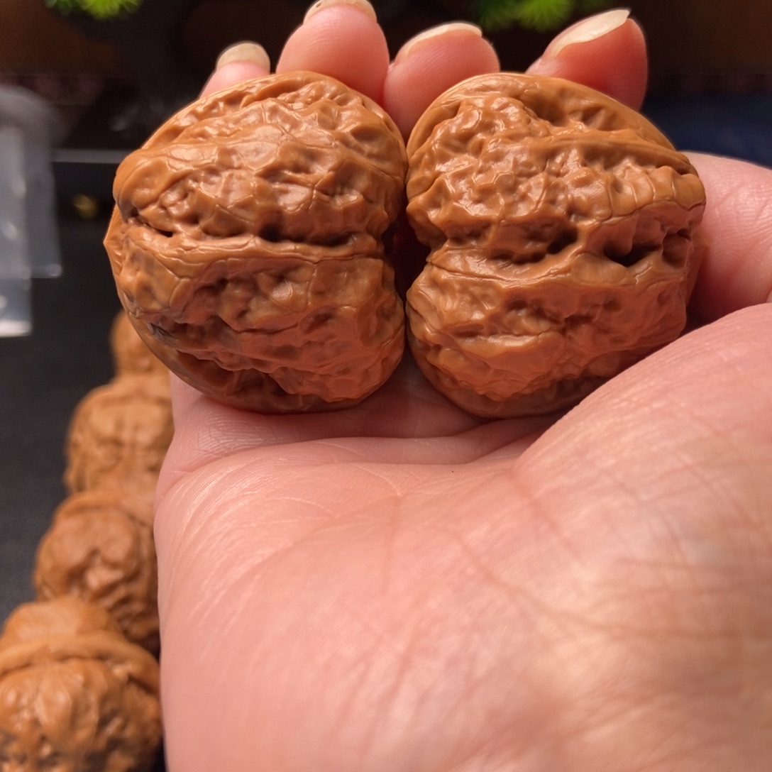 满***饰把件文玩核桃蛤蟆头