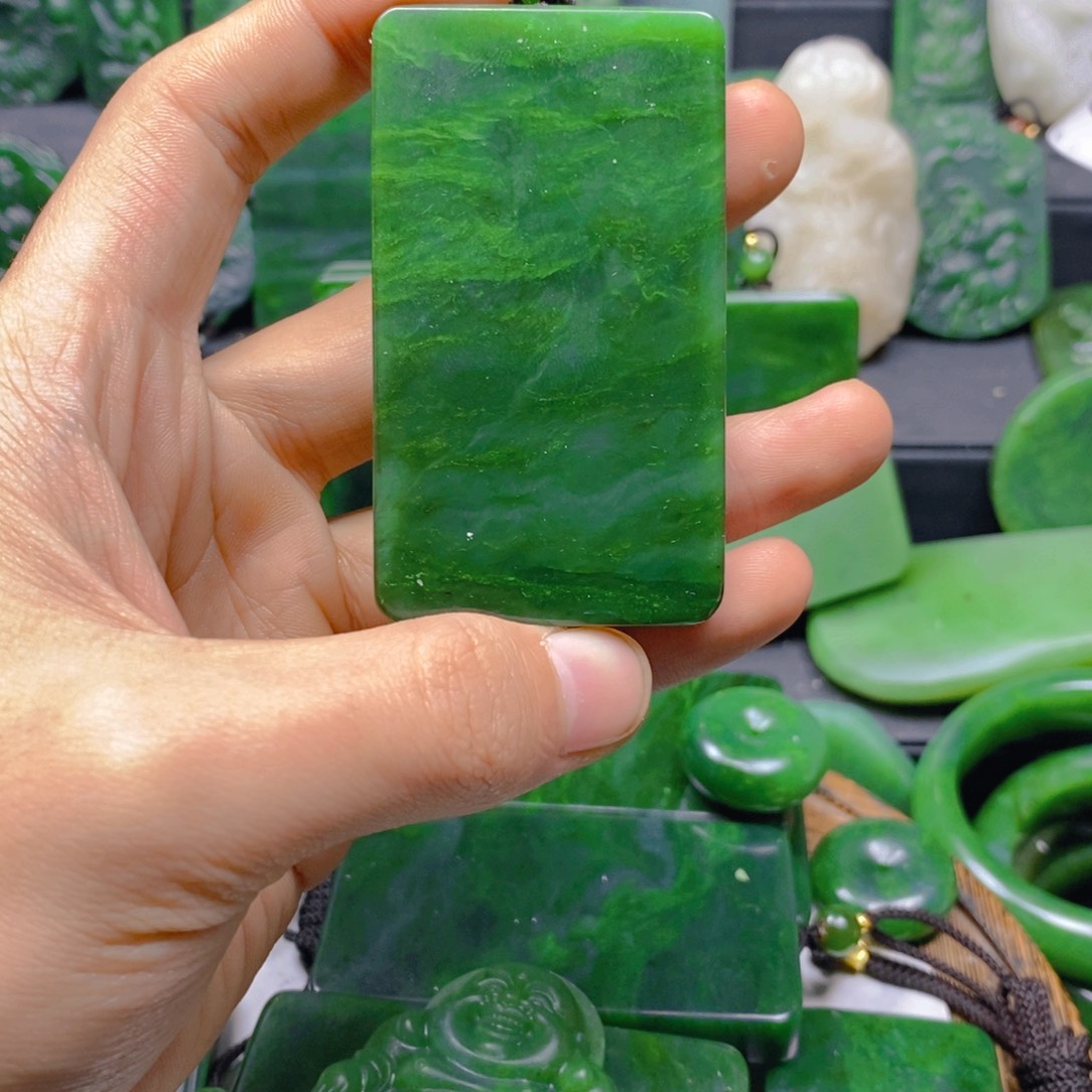 塔***府和田玉未镶嵌珠宝半成品