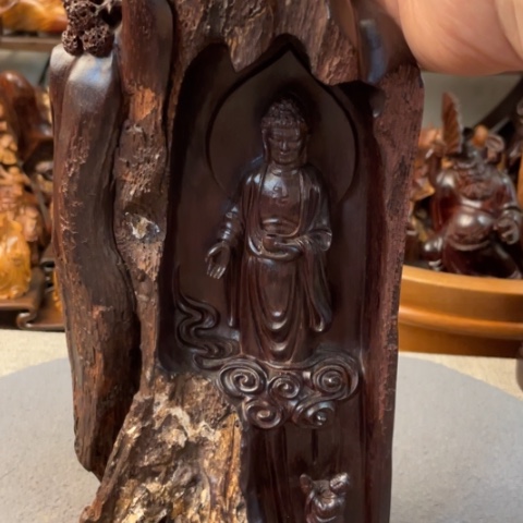 【闪购商品】小叶紫檀把件………………………..