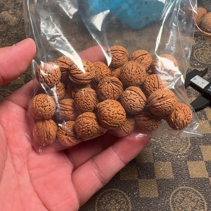 我***吊坠桃核666666666