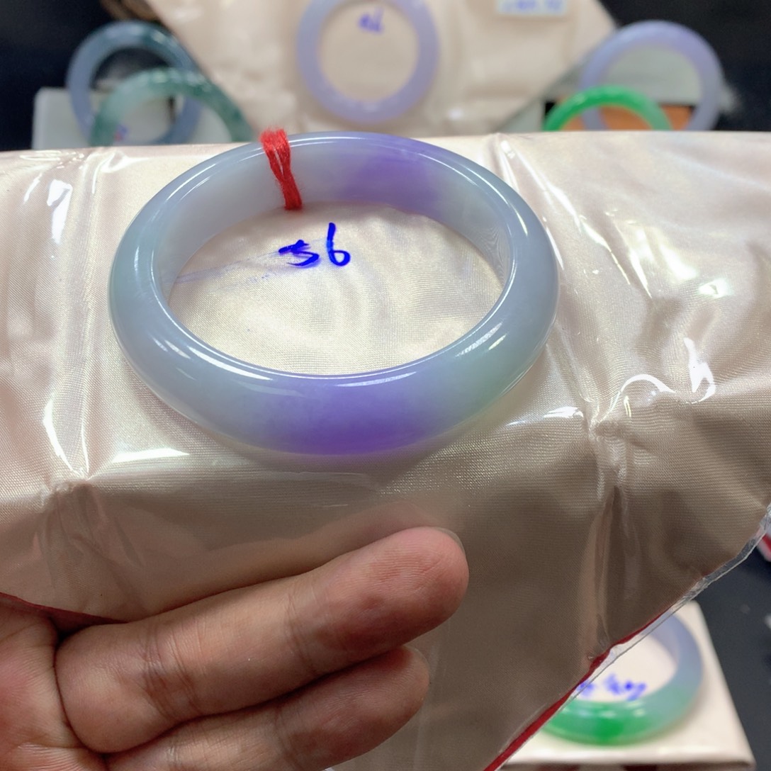 翡翠未镶嵌手镯翡翠