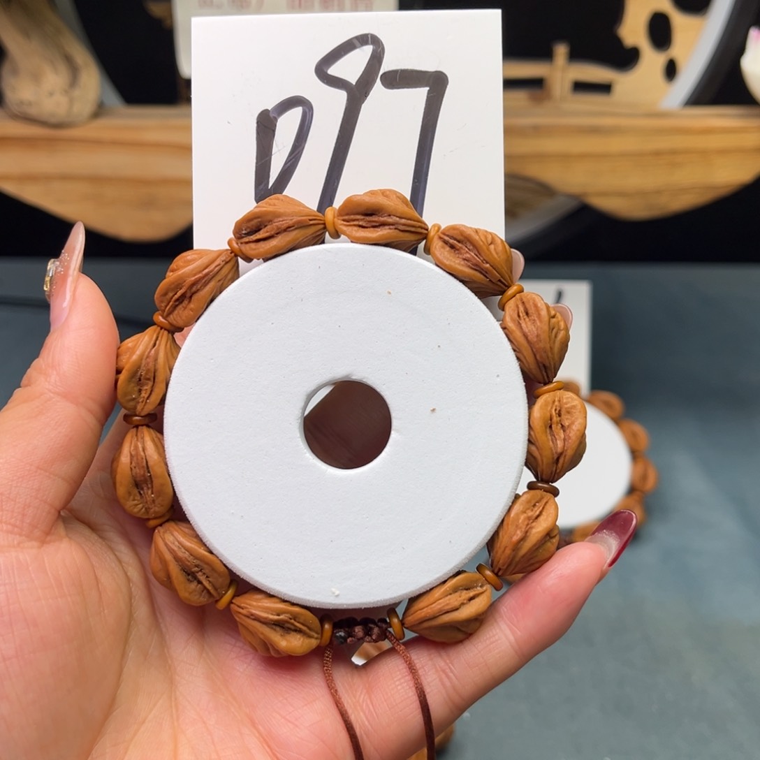 桃核手串13生命之源