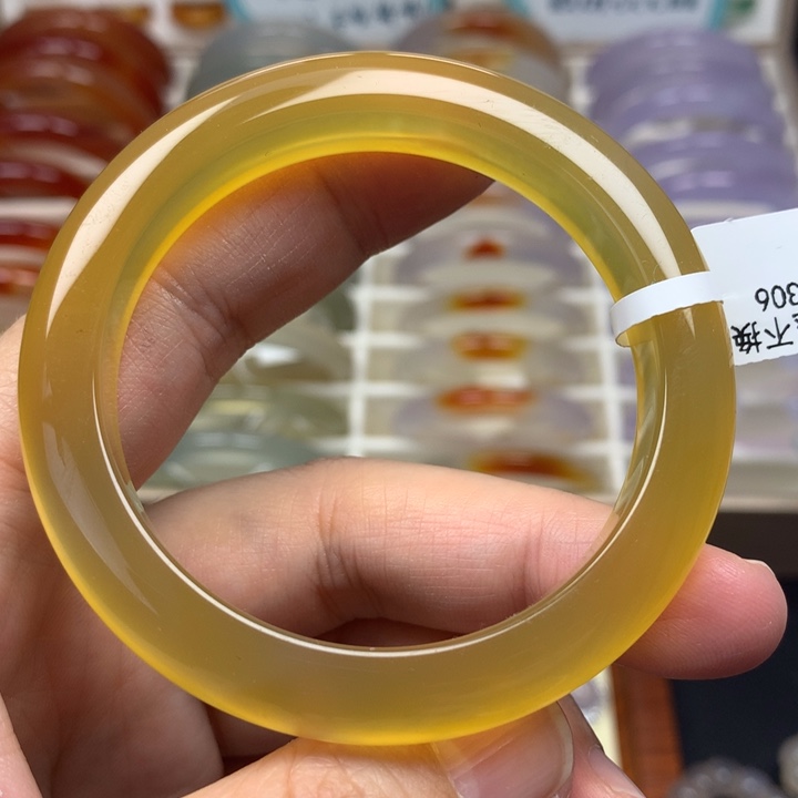 玛瑙/玉髓手镯未镶嵌