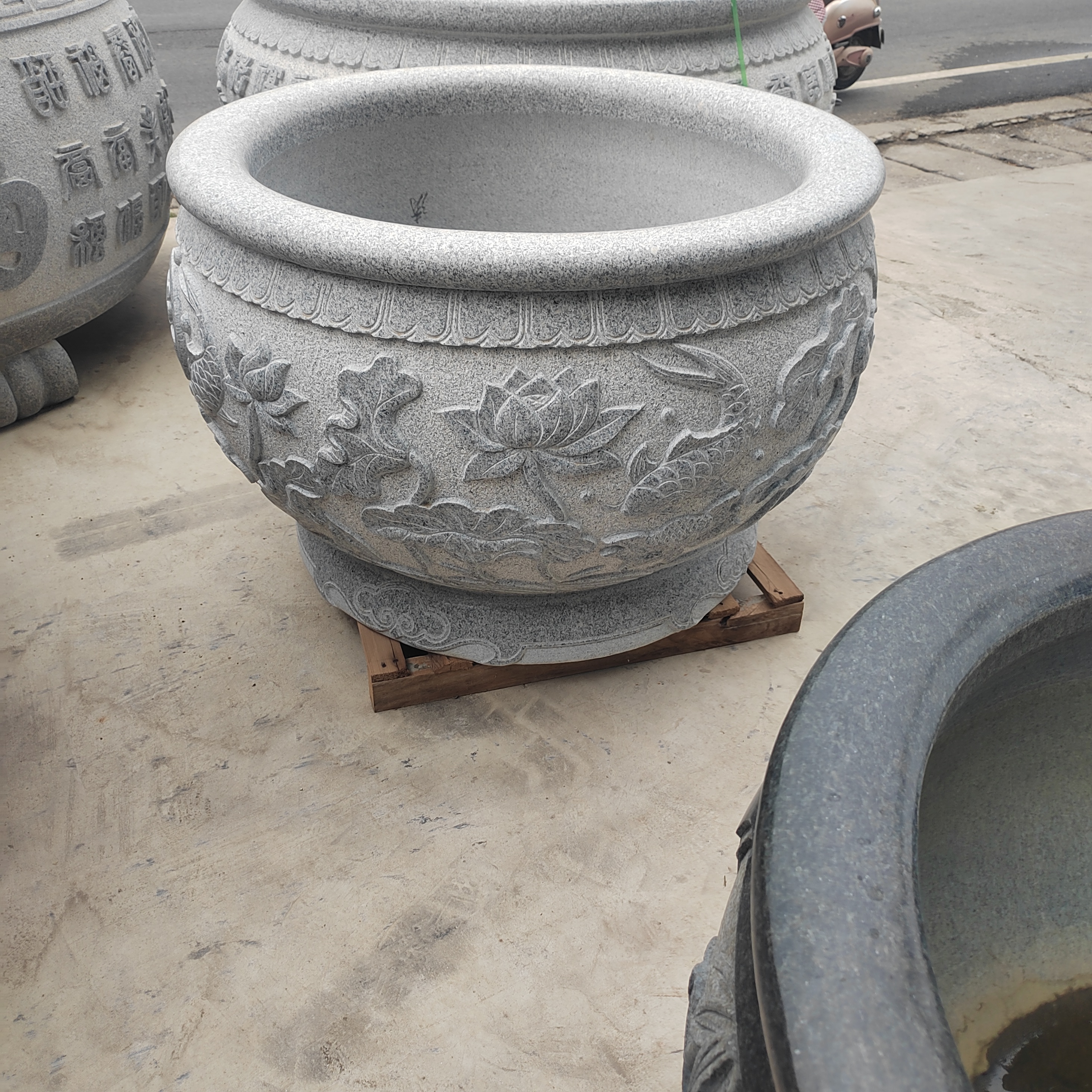 天然石头石雕鱼缸庭院户外流水石缸花盆树池摆件