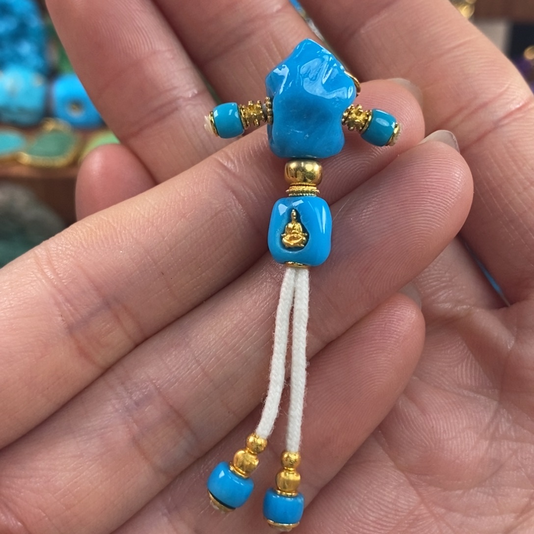 绿松石未镶嵌。蓝紫三通套装