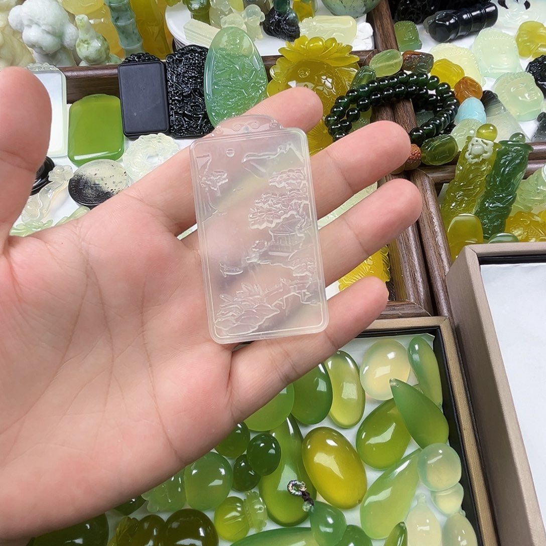 未镶嵌岫玉吊坠(不含链)火*山