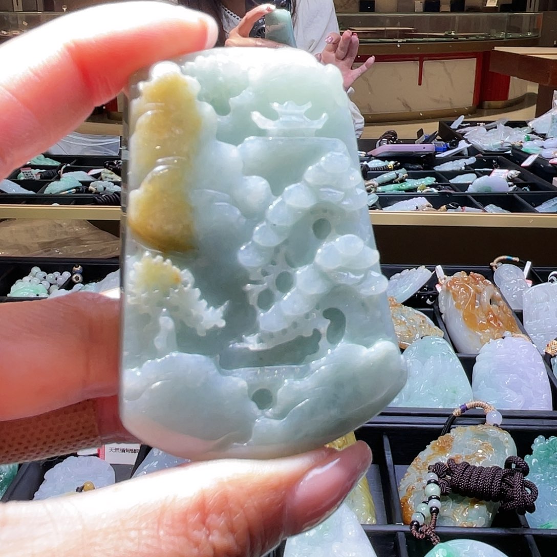 翡翠颈饰未镶嵌一个