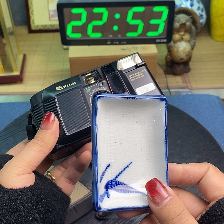 摆件有瑕疵非全新