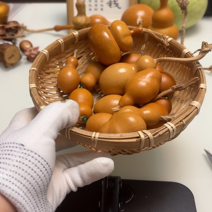 A***财天然手捻老皮葫芦