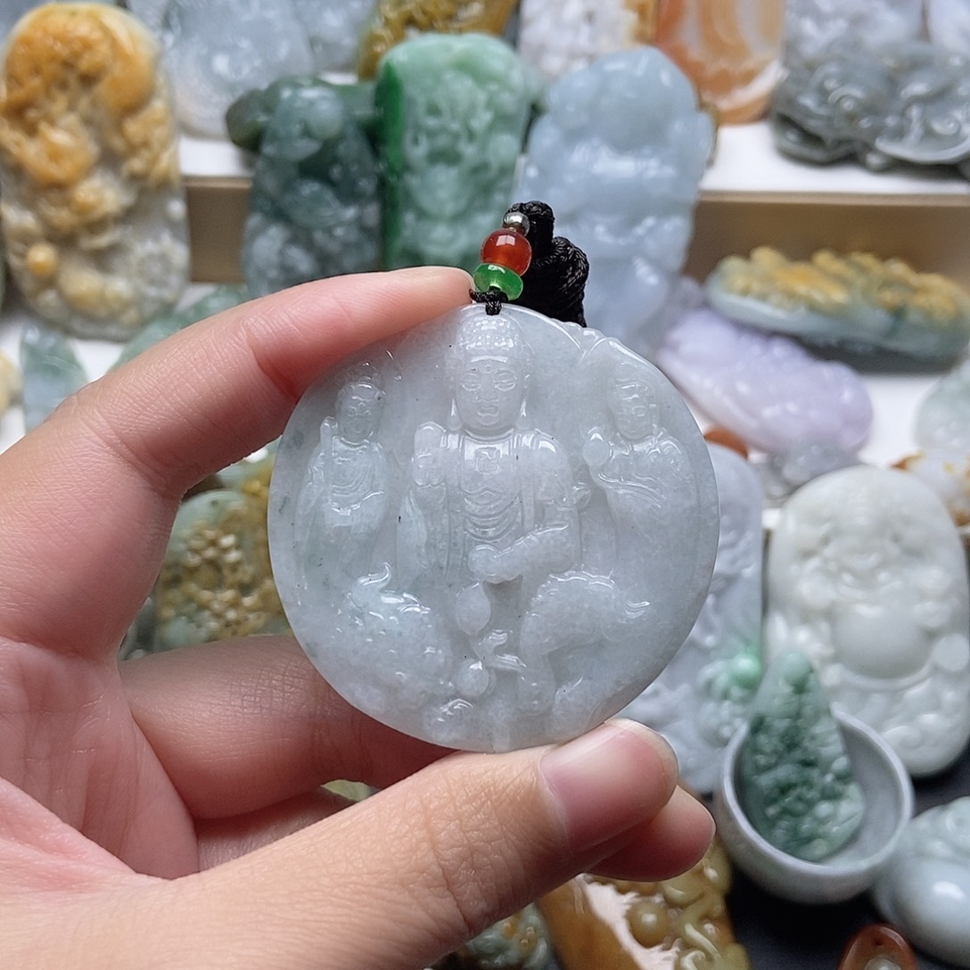 翡翠未镶嵌颈饰翡翠