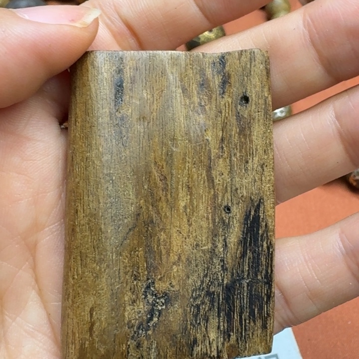 大叶紫檀（黑酸枝木类）