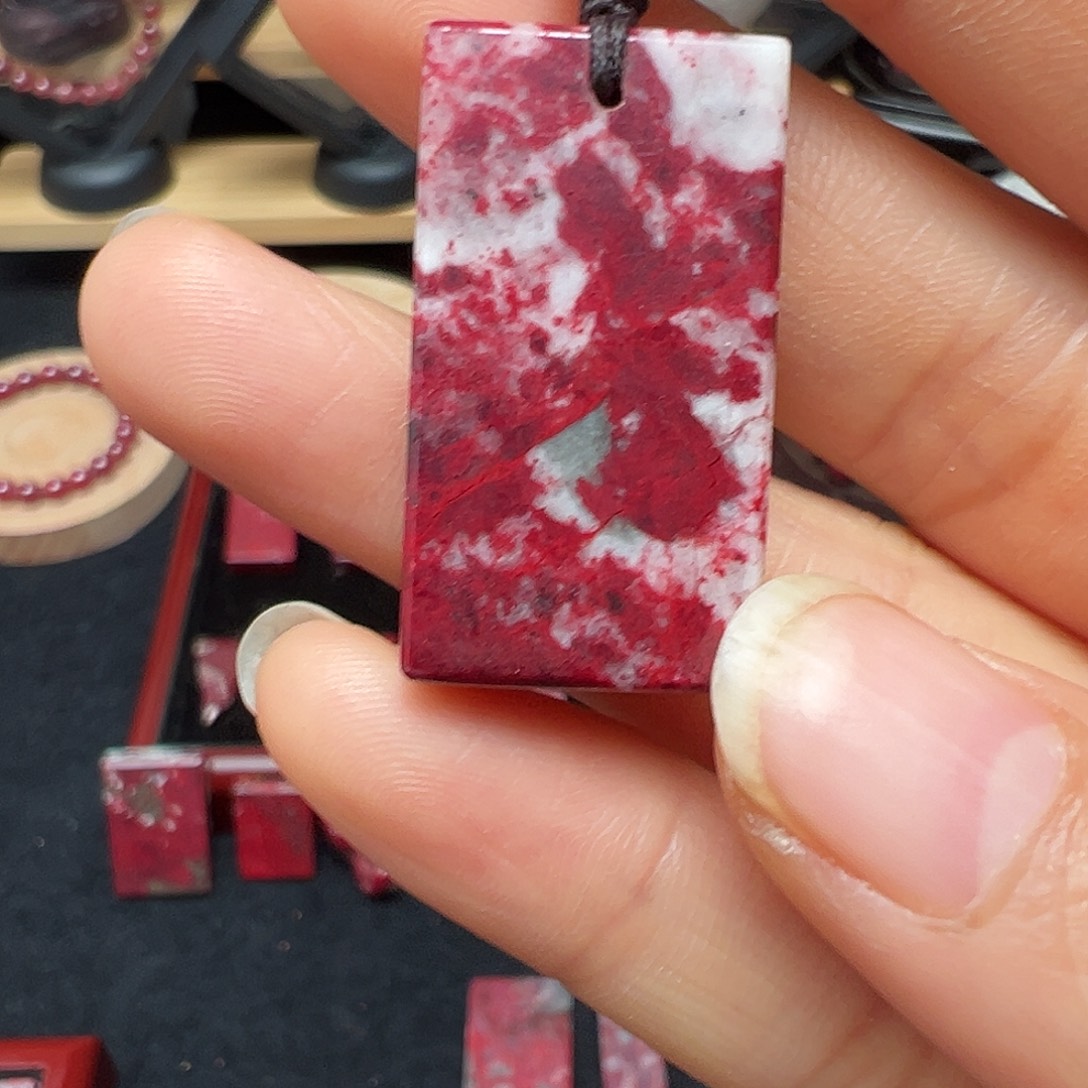 天然辰砂天然朱砂无事牌