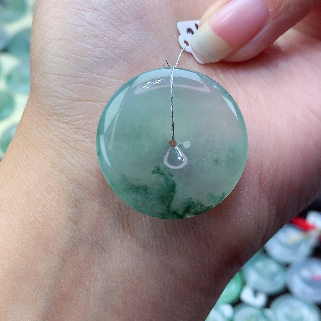 翡翠颈饰未镶嵌59尺寸28.1-5.6