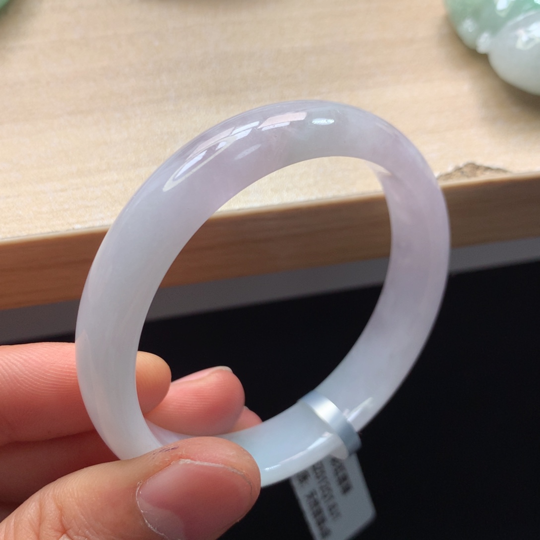 翡翠手镯未镶嵌手镯