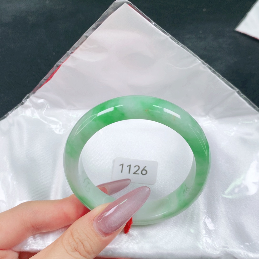 翡翠未镶嵌手镯天然翡翠手镯04