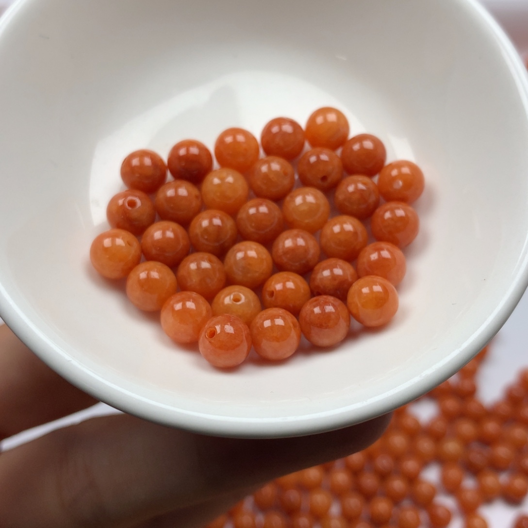 翡翠颈饰未镶嵌卡6➕。30➕3颗 单圈。