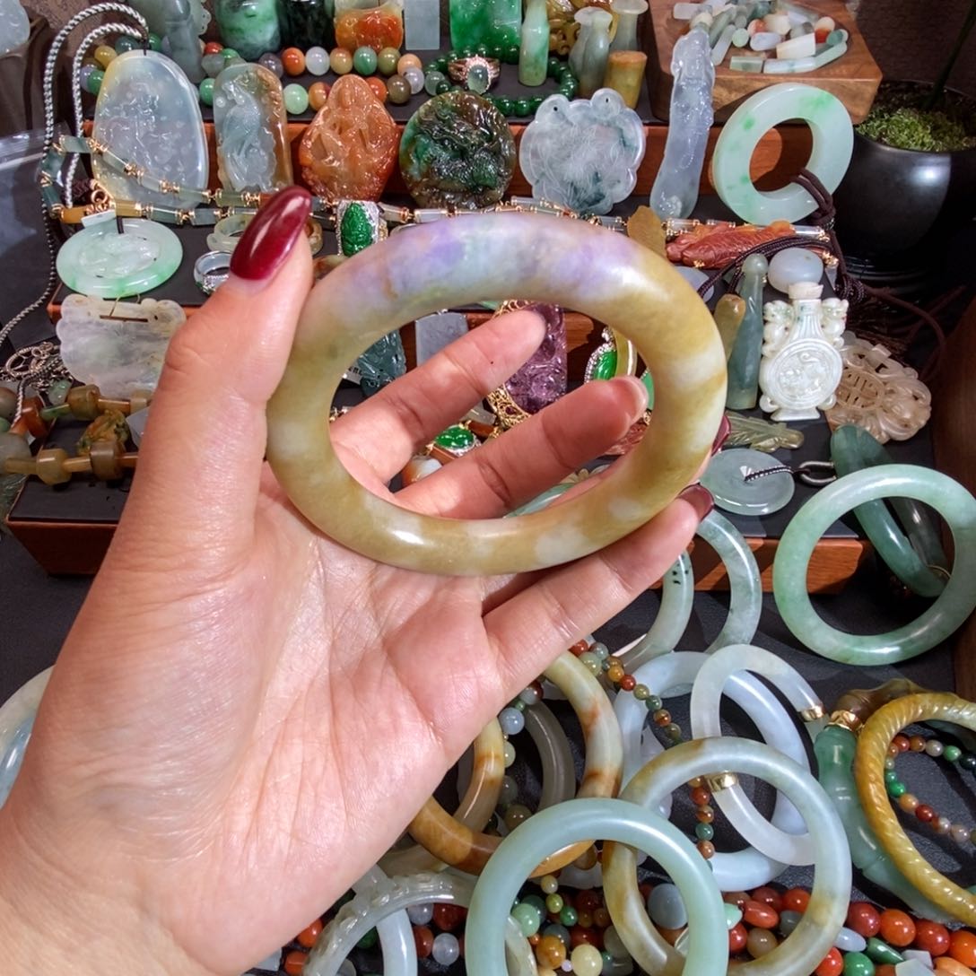 翡翠手镯未镶嵌浅****s清代黄带紫大胖条