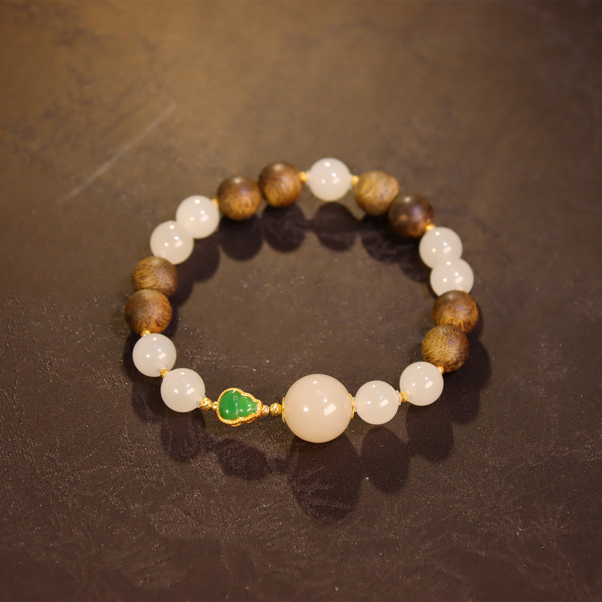 <藕意>8mm和田玉多宝海南绿奇楠沉香手串18K金