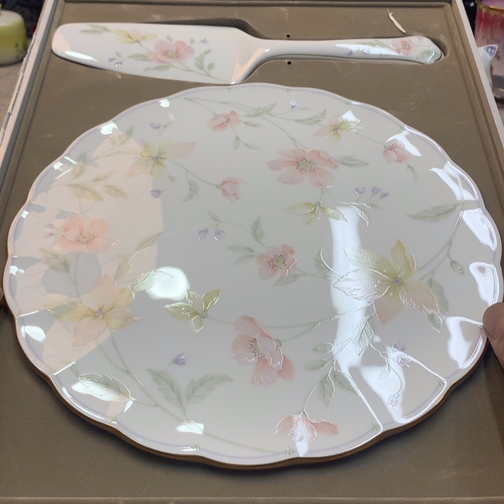 金瓷阁家的美丽瓷器