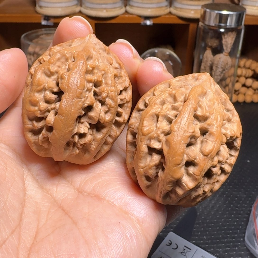 文玩核桃把件龙纹大西瓜