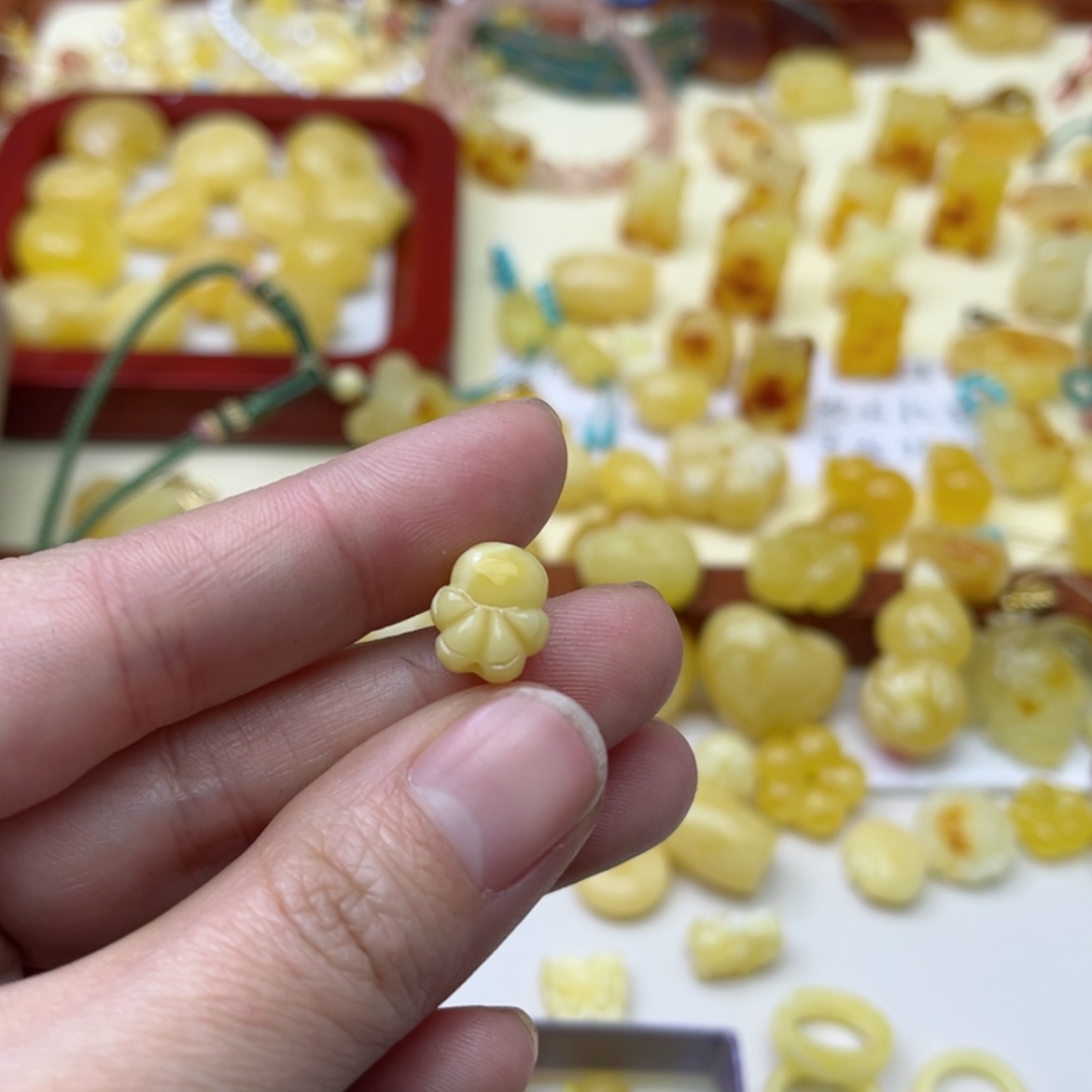 【闪购商品】蜜蜡裸石未镶嵌配饰